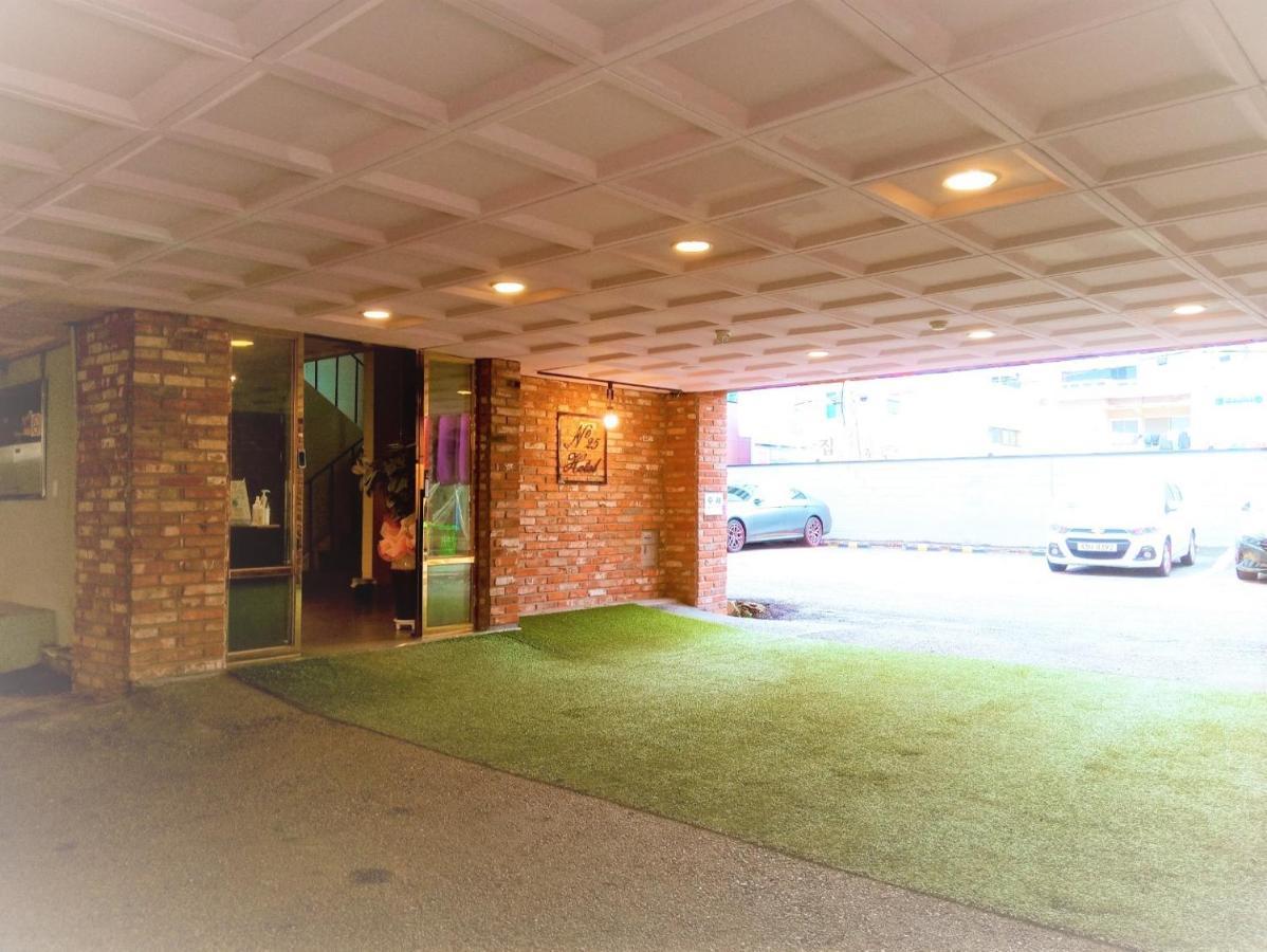 No25 Hotel Yeonsan Busan Exteriör bild